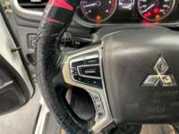 Mitsubishi L200 2021 4p Doble L4/2.5/T Diesel Man 4x4 2021 Mitsubishi L200 Venta Interiores 5