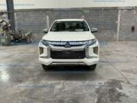 Mitsubishi L200 2021 4p Doble L4/2.5/T Diesel Man 4x4 2021 Mitsubishi L200 Ingreso Exteriores 2