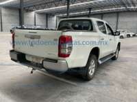 Mitsubishi L200 2021 4p Doble L4/2.5/T Diesel Man 4x4 2021 Mitsubishi L200 Ingreso Exteriores 5