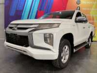 Mitsubishi L200 2021 4p Doble L4/2.5/T Diesel Man 4x4 2021 Mitsubishi L200 Venta Exteriores 1