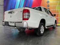 Mitsubishi L200 2021 4p Doble L4/2.5/T Diesel Man 4x4 2021 Mitsubishi L200 Venta Exteriores 7