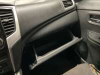 Mitsubishi L200 2021 4p Doble L4/2.5/T Diesel Man 4x4 2021 Mitsubishi L200 Venta Interiores 12