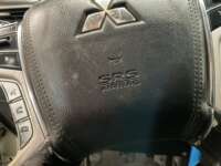 Mitsubishi L200 2021 4p Doble L4/2.5/T Diesel Man 4x4 2021 Mitsubishi L200 Venta Interiores 10