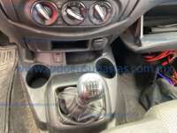 Nissan NP300 Estacas 2021 2p L4/2.5 Man A/A Línea Nueva 2021 Nissan NP300 Estacas Ingreso Interiores 12