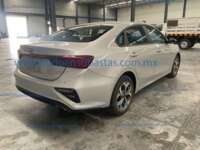 Kia Forte 2021 4p Sedán LX L4/2.0 IVT   2021 Kia Forte Ingreso Exteriores 5