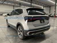 Volkswagen Taigun 2023 5p Comfortline L4/1.0/T Tiptronic IMG_6329