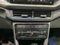 Volkswagen Taigun 2023 5p Comfortline L4/1.0/T Tiptronic IMG_6347