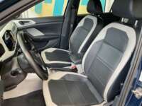 Volkswagen T-Cross 2021 5p Highline L4/1.6 Tiptronic 2021 Volkswagen T-Cross Venta Interiores 20
