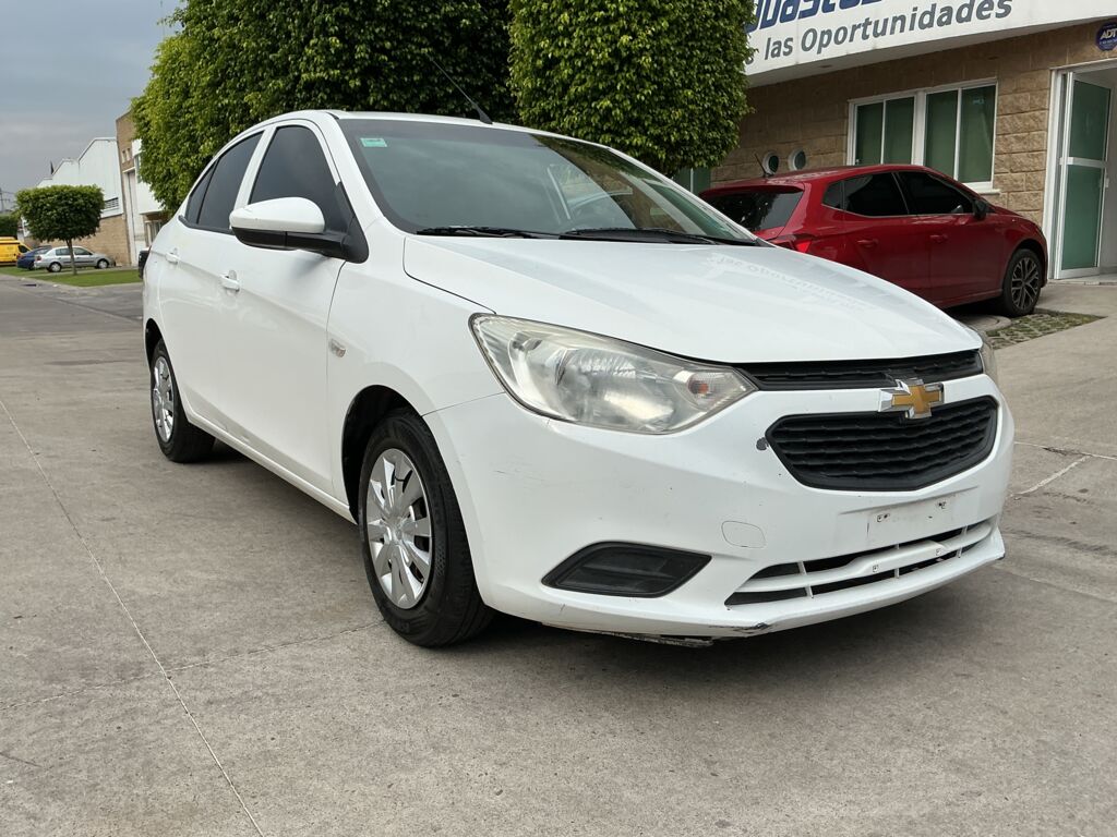 Chevrolet Aveo 2022 4p LS L4/1.5 Man 2022 Chevrolet Aveo Venta Exteriores 3