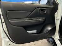 Mitsubishi L200 2023 4p GLX Doble Cabina Diesel Man 4X4 2023 Mitsubishi L200 Venta Interiores 14