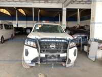 Nissan NP300 Frontier 2021 4p Diesel L4/2.5/T 4x4 Man IMG_6774
