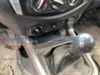 Nissan NP300 Frontier 2021 4p Diesel L4/2.5/T 4x4 Man 2021 Nissan NP300 Frontier Ingreso Interiores 10