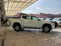 Mitsubishi L200 2022 4p GLS Doble Cabina L4/2.5/T Diesel Man 4X4 2022 Mitsubishi L200 Venta Exteriores 4