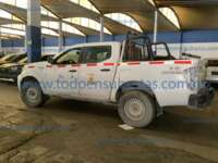 Nissan NP300 Frontier 2021 4p Diesel L4/2.5/T 4x4 Man IMG_0175