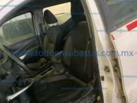 Nissan NP300 Frontier 2021 4p Diesel L4/2.5/T 4x4 Man IMG_0177
