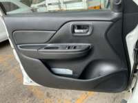 Mitsubishi L200 2022 4p GLS Doble Cabina L4/2.5/T Diesel Man 4X4 2022 Mitsubishi L200 Venta Interiores 15