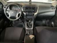 Mitsubishi L200 2022 4p GLS Doble Cabina L4/2.5/T Diesel Man 4X4 2022 Mitsubishi L200 Venta Interiores 4