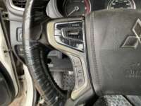 Mitsubishi L200 2022 4p GLS Doble Cabina L4/2.5/T Diesel Man 4X4 2022 Mitsubishi L200 Venta Interiores 6