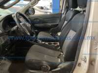 Mitsubishi L200 2022 4p GLX Doble Cabina L4/2.4 Man 2022 Mitsubishi L200 Ingreso Interiores 1