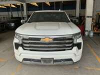 Chevrolet Cheyenne 2023 High Country, V8, 6.2L, Doble Cabina, Aut  IMG_4472