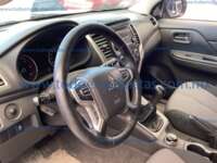 Mitsubishi L200 2022 4p GLX Doble Cabina L4/2.4/T Diesel Man 4X4 2022 Mitsubishi L200 Ingreso Interiores 2