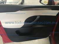 Tesla Modelo X 2022  5p Long Range 5 asientos 2022 Tesla Modelo X Ingreso Interiores 14