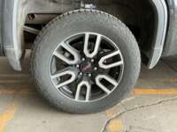 GMC Sierra 2025 4p AT4 Crew Cabr V8/5.3 Aut IMG_4763