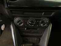 Mazda 2 2019 4p i L4/1.5 Man 2019 Mazda 2 Venta Interiores 9