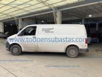 Volkswagen Transporter 2024 5p Cargo L4/2.0/TDI Man A/A C/Amortiguacion IMG_0890