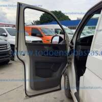 Volkswagen Transporter 2024 5p Cargo L4/2.0/TDI Man A/A C/Amortiguacion IMG_0891