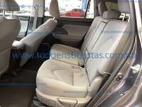 Toyota Highlander 2023 5p LE HEV L4/2.5/T Aut 2023 Toyota Highlander Ingreso Interiores 17