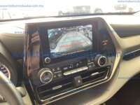 Toyota Highlander 2023 5p LE HEV L4/2.5/T Aut 2023 Toyota Highlander Ingreso Interiores 8
