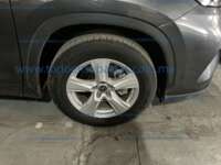 Toyota Highlander 2023 5p LE HEV L4/2.5/T Aut IMG_7268
