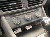 Volkswagen Jetta 2019 4p Comfortline L4/1.4/T Aut 2019 Volkswagen Jetta Ingreso Interiores 10