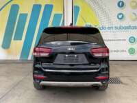 Kia Sorento 2017 5p SXL V6/3.3 Aut 2017 Kia Sorento Venta Exteriores 6