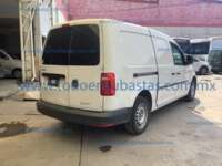 Volkswagen Caddy 2019 4p Cargo L4/1.6 A/A Man IMG_1293