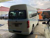 Nissan Urvan 2022 4p Amplia L4/2.5 Man A/A P/Seg 2022 Nissan Urvan Ingreso Exteriores 4