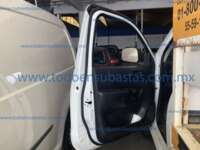 Nissan NP300 Estacas 2020  IMG_1438