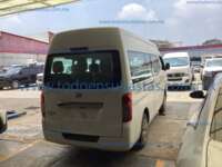 Nissan Urvan Pasajeros 2022 4p L4/2.5 Man 12/Pas Paq. Seg. 2022 Nissan Urvan Ingreso Exteriores 4