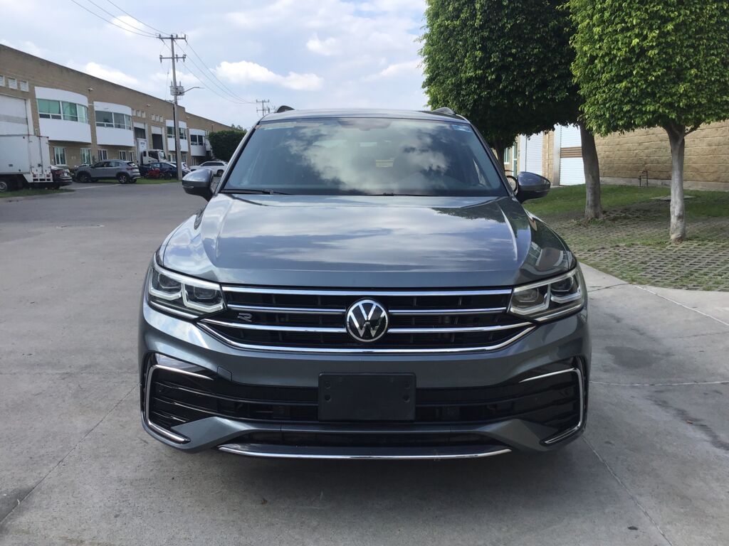 Volkswagen Tiguan 2024 5p R-Line L4/1.4/T DSG 2024 Volkswagen Tiguan Venta Exteriores 2