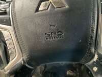 Mitsubishi L200 2021 4p Doble L4/2.5/T Diesel Man 4x4 2021 Mitsubishi L200 Venta Interiores 8