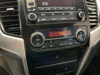 Mitsubishi L200 2021 4p Doble L4/2.5/T Diesel Man 4x4 2021 Mitsubishi L200 Venta Interiores 8