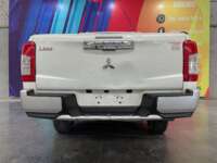 Mitsubishi L200 2021 4p Doble L4/2.5/T Diesel Man 4x4 2021 Mitsubishi L200 Venta Exteriores 6