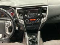 Mitsubishi L200 2021 4p Doble L4/2.5/T Diesel Man 4x4 2021 Mitsubishi L200 Venta Interiores 4
