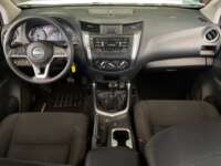 Nissan NP300 Frontier 2022 4p XE L4/2.5 Man 2022 Nissan NP300 Frontier Venta Interiores 4
