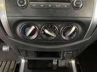 Nissan NP300 Frontier 2022 4p XE L4/2.5 Man 2022 Nissan NP300 Frontier Venta Interiores 9