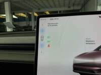 Tesla Modelo Y 2025 5p EV 60 kWh Aut Línea Nueva 2025 Tesla Modelo Y Venta Interiores 10