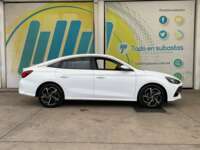 MG GT 2022 4p Alpha L4/1.8/T DCT 2022 MG GT Venta Exteriores 4