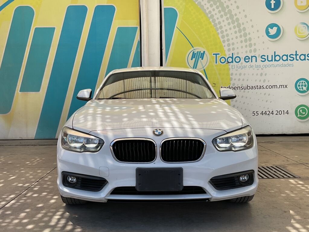 BMW Serie 1 2016 5p 120i L4/1.6/T Aut 2016 BMW Serie 1 Venta Exteriores 2
