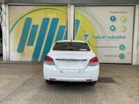 Dodge Attitude 2017 4p SE L3/1.2 Man 2017 Dodge Attitude Venta Exteriores 6